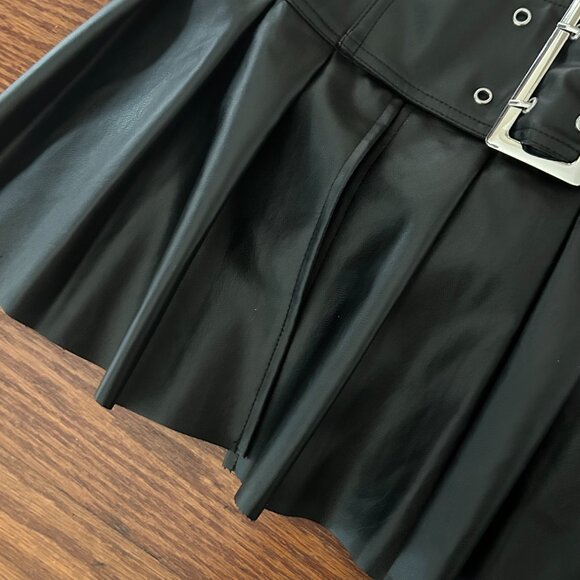 Gyaru Mini Skirt Kpop Aesthetics Pleated Faux Leather Mini Skirt Size Medium - Picture 11 of 14
